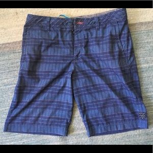 O’Neil walk surf  shorts